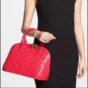 Betsey Johnson pink quilted hearts jelly hand bag